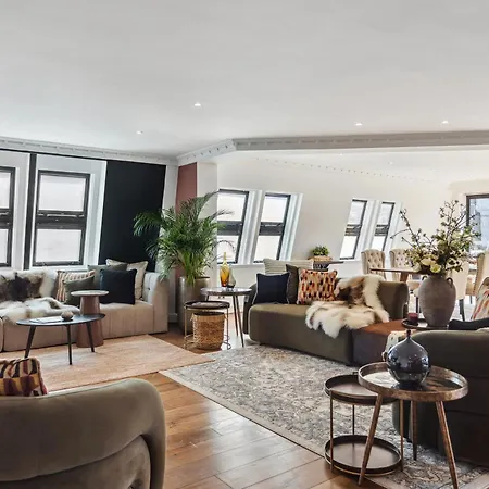 Mayfair House
